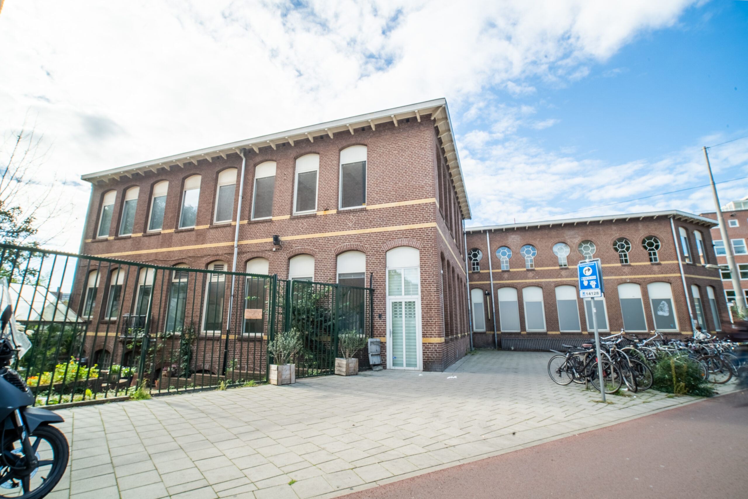 City Upgrade Property Management B.V. verhuurt circa 616 m² kantoorruimte in Amsterdam-West