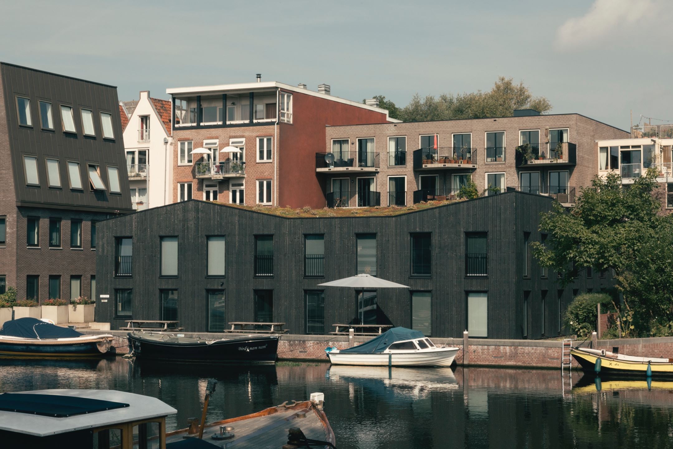 MJ Hudson ESG B.V. huurt circa 800 m² kantoorruimte aan de Vlierwindenstraat 149 in Amsterdam