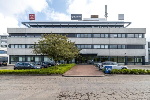 Spring Real Estate adviseert bij de onderverhuur van 326 m² kantoorruimte in Utrecht