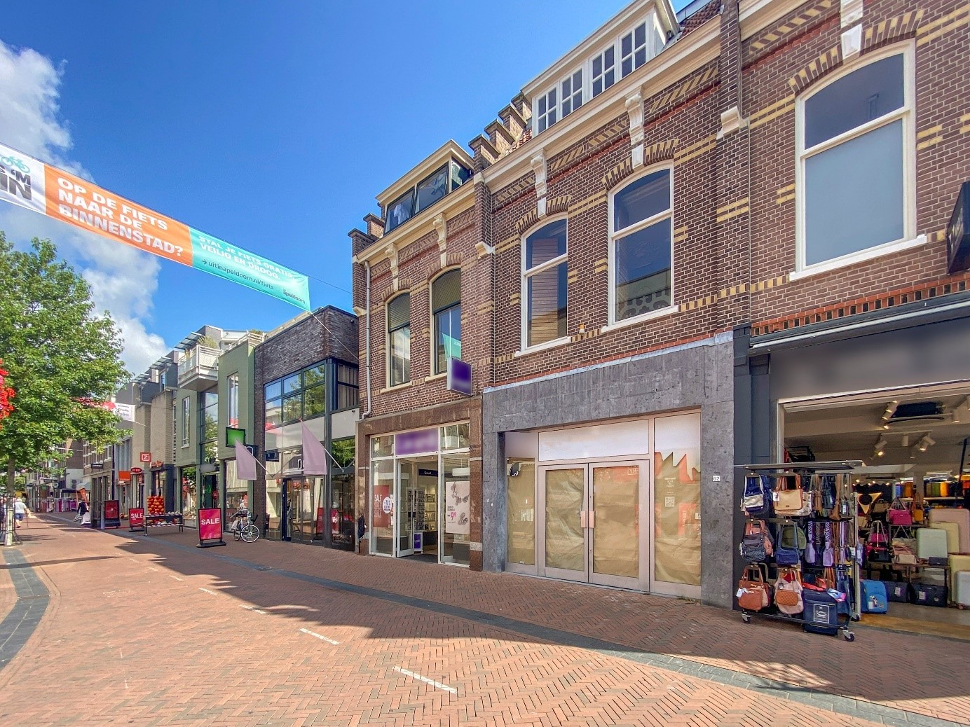 Spring Real Estate adviseert bij de verkoop van een winkelruimte van ca. 236 m² in Apeldoorn